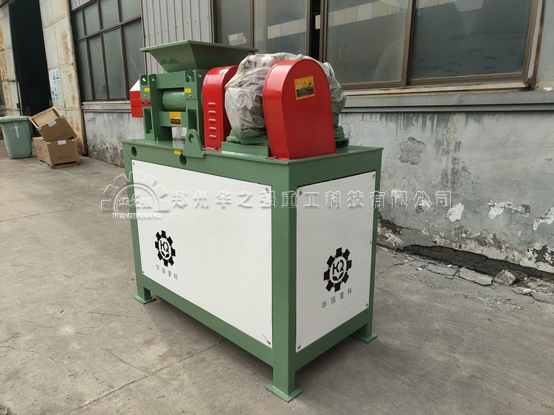 對(duì)輥擠壓造粒機(jī).jpg